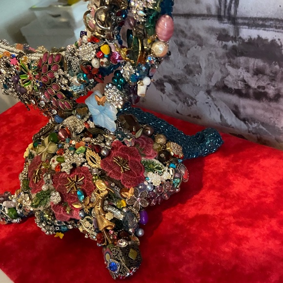 ONE OF A KIND!! Vintage Estate Large Embellished Standing Mirror - Picture 12 of 14